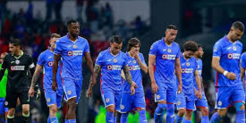 Aczino, Xóchitl Gálvez y Gera MX celebran el pase de Cruz Azul a la gran final