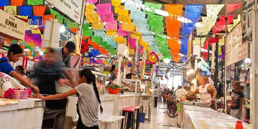 Celebran 80 años del Mercado Benito Juárez de Atlixco, emblema de la economía local