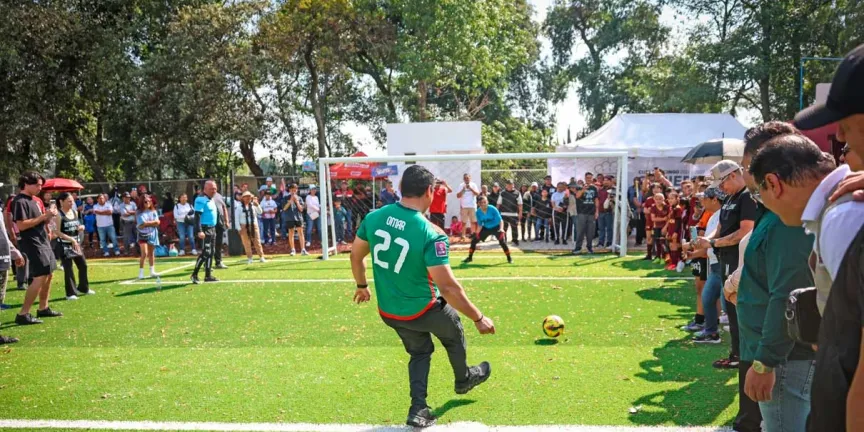 Omar Muñoz inauguró el Deportivo Chautenco 