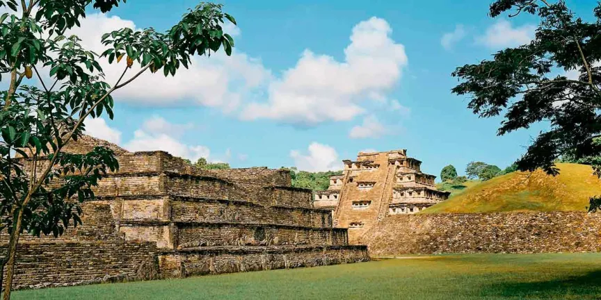 Qué hacer en El Tajín y Papantla: guía completa con comida, historia y cultura totonaca