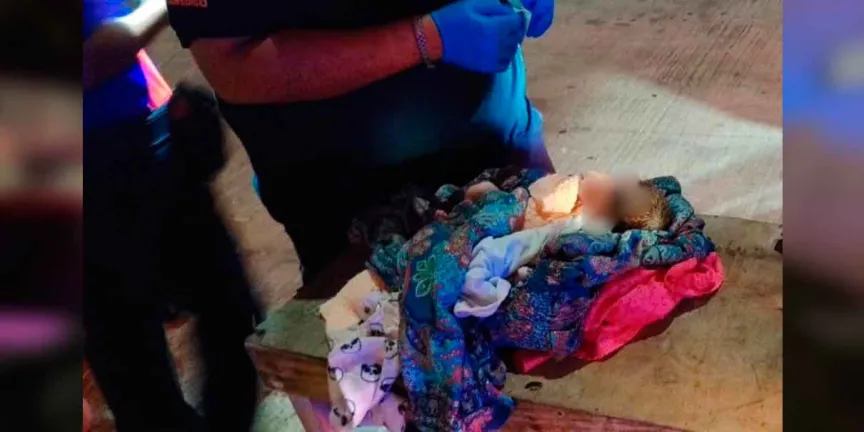 Encuentran dentro de un basurero a un bebé en Cancún 