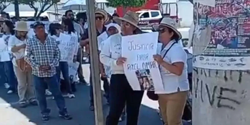 Familia de Axel Omar protesta en Tehuacán y exige detención del responsable