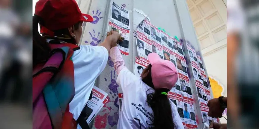 Gobierno de México rechaza reconocer a madres buscadoras en la ley; colectivos denuncian traición