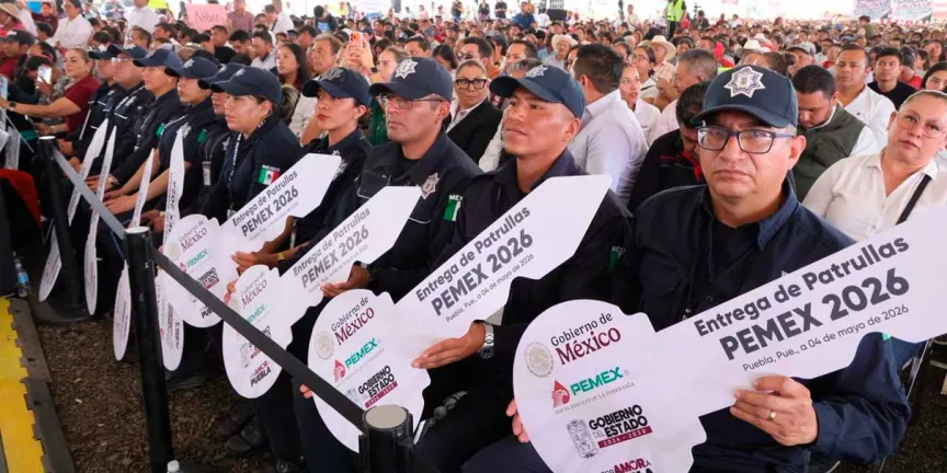 Pemex premió a Puebla por recuperación de combustible con entrega de pétreos