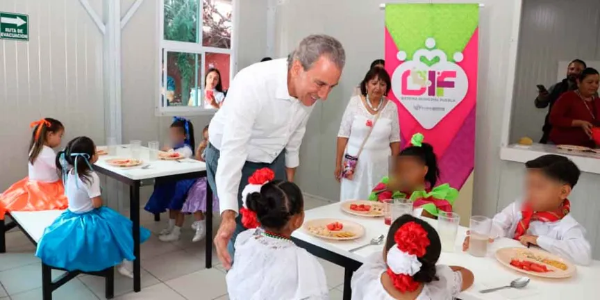 Reafirma Pepe Chedraui apoyo a escuelas con nuevos desayunadores escolares