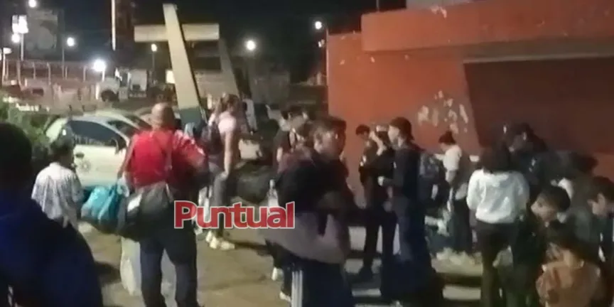 Se desata pelea en gimnasio de Texmelucan durante juego de básquetbol