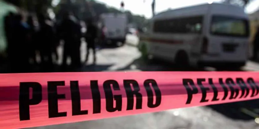  Padre de familia golpea a estudiante de bachillerato en Amozoc; video de la agresión se viraliza