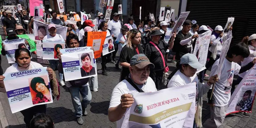 “No dejamos de buscar”: madres poblanas marchan por sus familiares desaparecidos