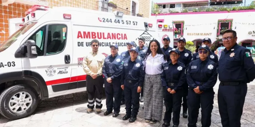 Ariadna Ayala refuerza emergencias en Atlixco con nueva ambulancia