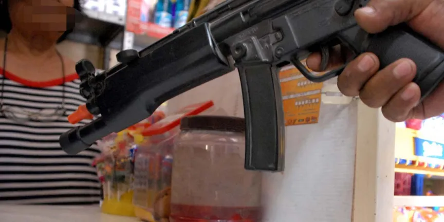 Por el susto y asalto merecen más castigo las RATAS que usan armas de juguete