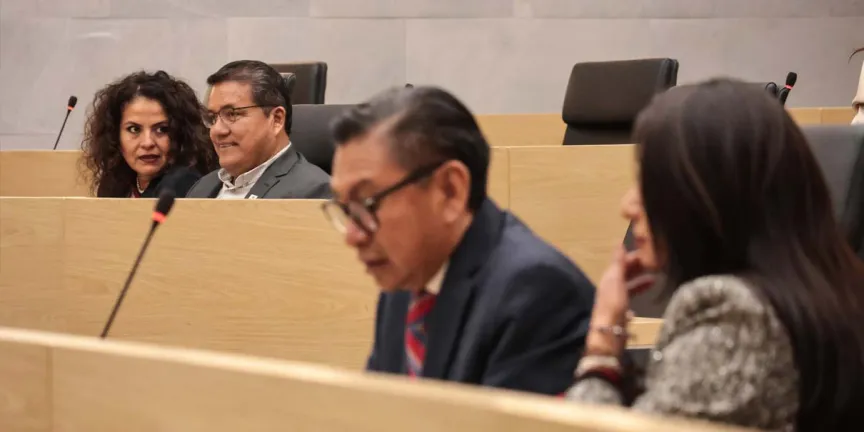 Diputados de Morena, PAN, PRI y PVEM rechazan eliminar límite de edad para infancias trans en Puebla