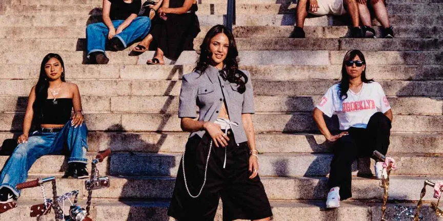 Eiza González conquista la portada de Vogue en julio 