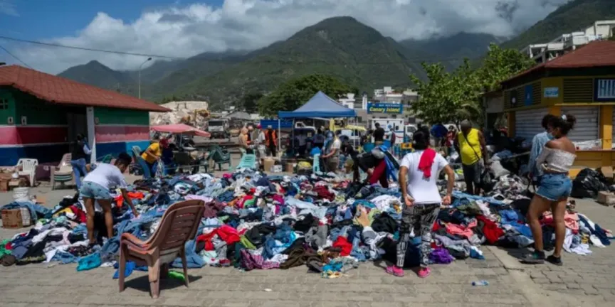 Rescatistas mexicanos se unen a la búsqueda de sobrevivientes en Venezuela tras sismos que dejan más de mil muertos