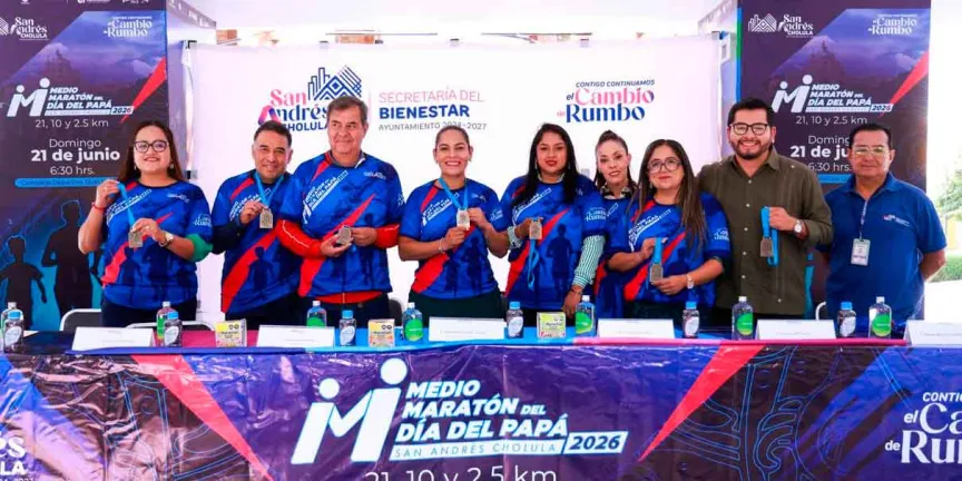 Presenta Lupita Cuautle playera y medalla de la 12ª edición del Medio Maratón del Día del Papá 2026