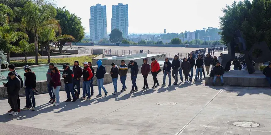 Audi México ofrece aumento de 19.5% y bono de 25 mil pesos a trabajadores