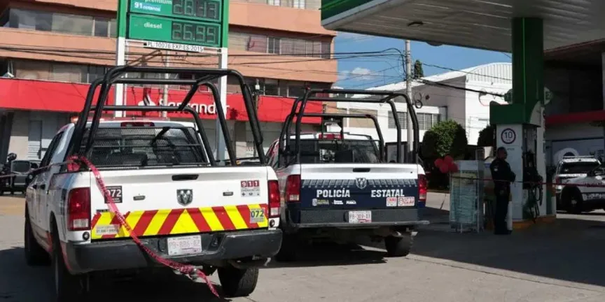 Asalto en Plaza Mazarik y gasolinería; aseguran inmueble de narcomenudistas 
