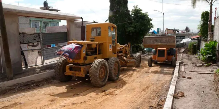 #CallesAl100 avanza en Puebla; Pepe Chedraui supervisa nueva pavimentación en el sur de la ciudad