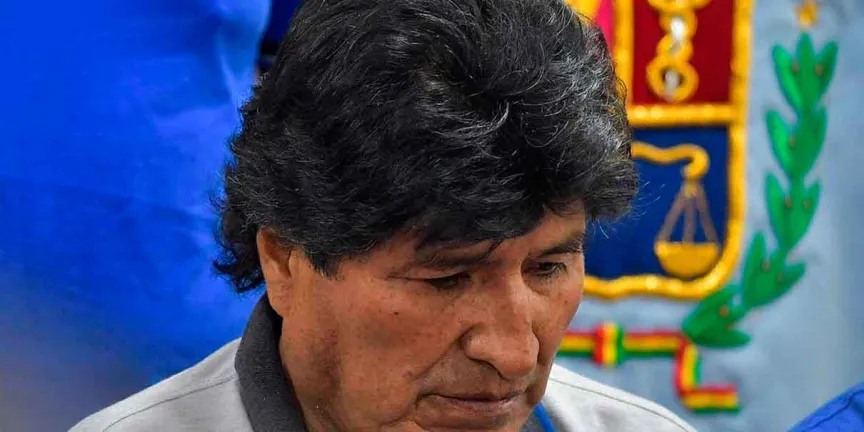 Fiscalía de Bolivia acusa a Evo Morales de terrorista, ordena captura inmediata