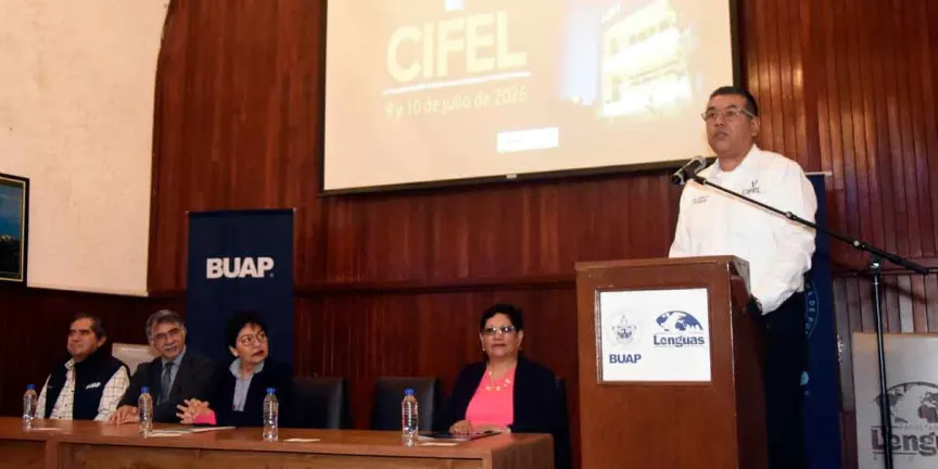 Inaugura Lilia Cedillo congreso internacional en la Facultad de Lenguas de la BUAP