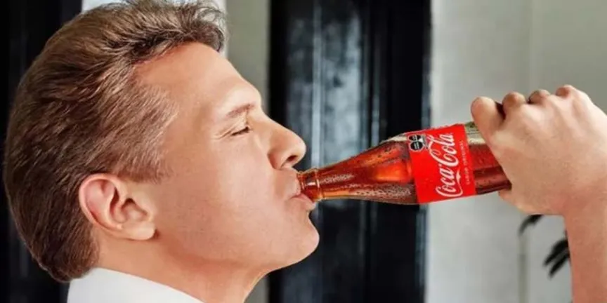 Luis Miguel reaparece como imagen de Coca-Cola a 35 años de su primer comercial