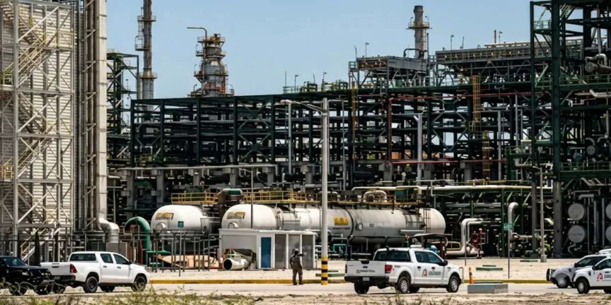 Pemex confirma nueva fuga e incendio en la refinería Olmeca de Tabasco