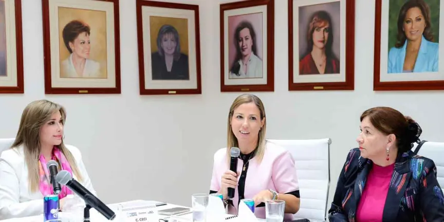 Sesiona patronato del SEDIF e impulsa acciones por el bienestar familiar