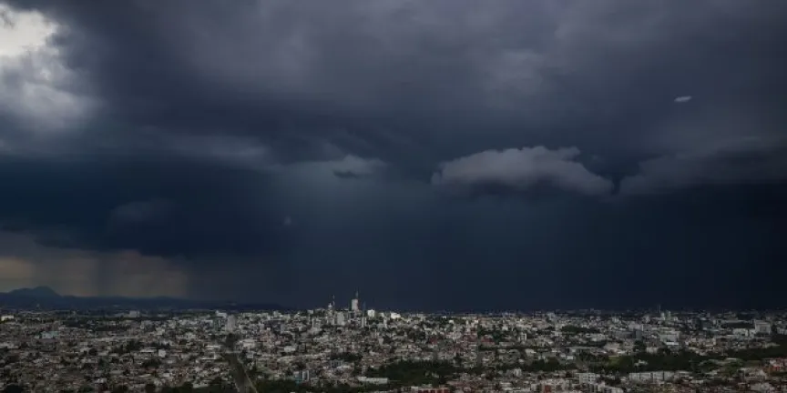 El verdadero fenómeno científico detrás de las llamadas "tormentas negras"