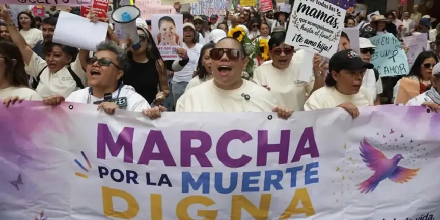 “Muerte digna, ya”: marchan en CDMX para impulsar la Ley Trasciende