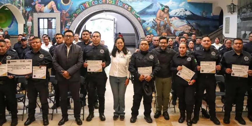 Ariadna Ayala reconoció compromiso y voluntad de policías en Atlixco
