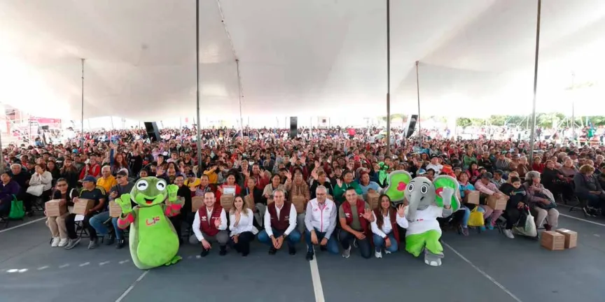 Pepe Chedraui entregó 10 mil despensas del programa “Alimentación Imparable” en la Laguna de Chapulco