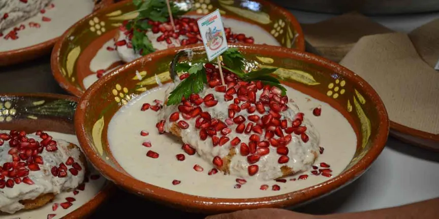 El precio de los Chiles en Nogada en Puebla se dispara en 2026