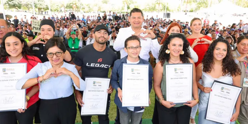 Gobierno estatal modernizará parques de Puebla con cámaras y luminarias