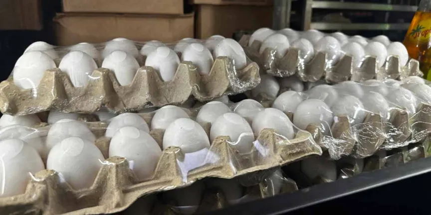 Productores advierten presencia de huevos podridos enviados por Estados Unidos   