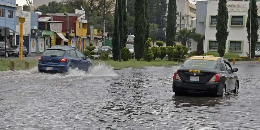 Alertan por lluvias intensas e inundaciones en Puebla