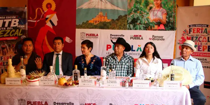 Caltepec presume fuerza mezcalera con 55 productores y 30 palenques