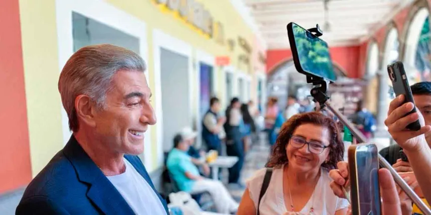  Tony Gali es Naranja