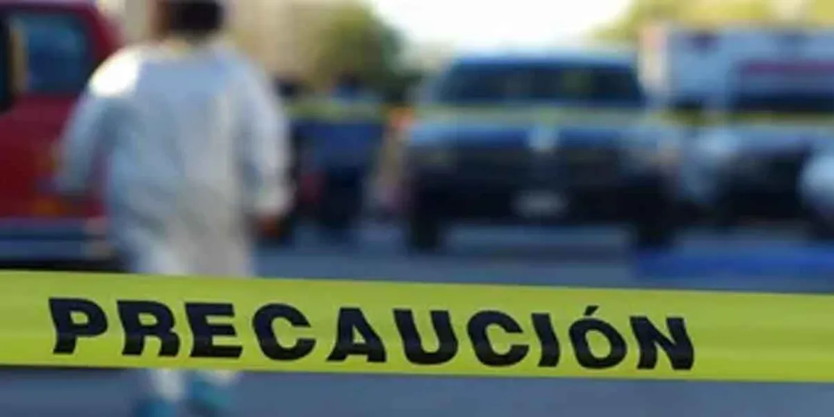 Durante revisión de auto abandonado en Coronango explotó y lesionó a policía